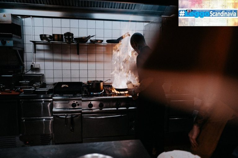 Pinsa con Salsiccia e Patate: Un Abbinamento Irresistibile