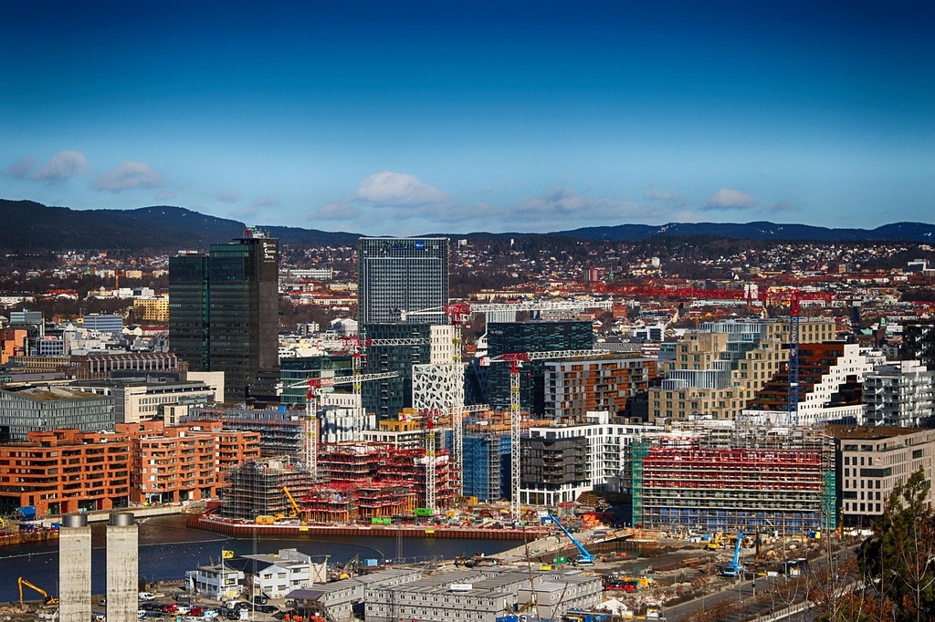 Il traffico ferroviario verso l’aeroporto di Oslo è ripreso dopo l’incendio