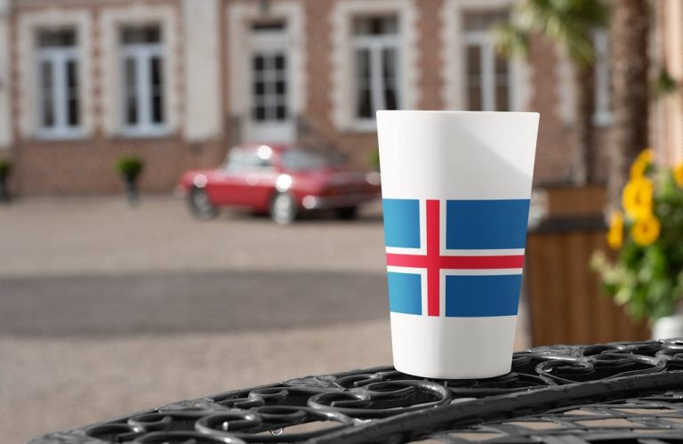 L’Aeroporto di Keflavík Introduce Prenotazioni per il Parcheggio Fino a Pasqua